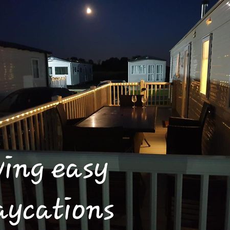 Living Easy Staycations At Tattershall Lakes Ngoại thất bức ảnh