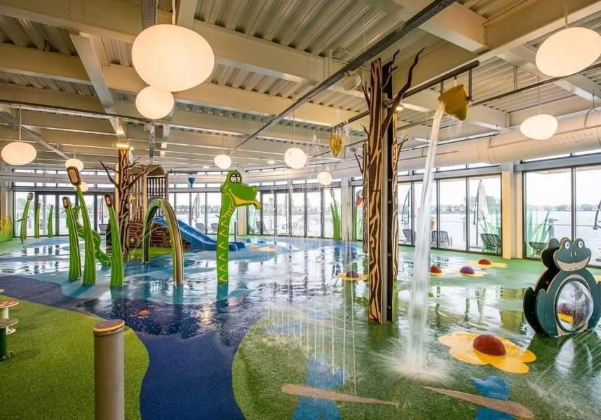 Living Easy Staycations At Tattershall Lakes Ngoại thất bức ảnh